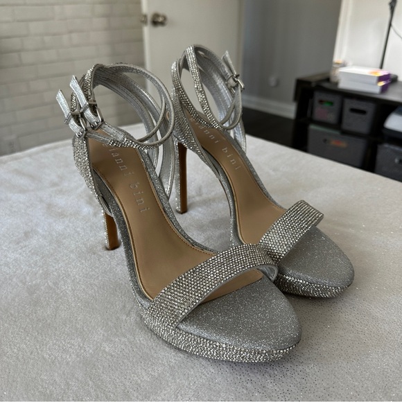 GIANNI BINI Silver Sparkle Heeled Sandals - Picture 3 of 11